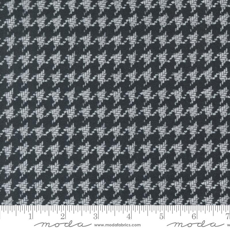 Farmhouse Flan III Black Top Ro 49270 16F Lg Houndstooth