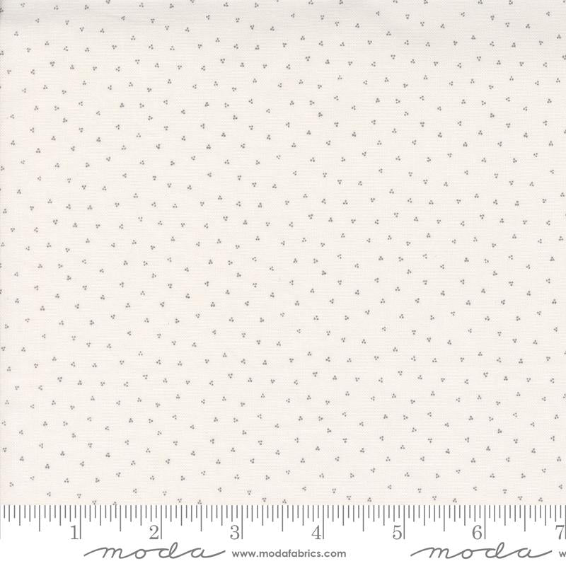 Itty Bitty BG Gath Tiny Tri Dots Grey 49281 13