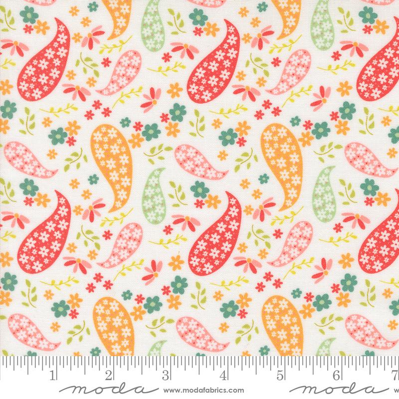 Raspberry Summer Paisley Cloud 37691 11