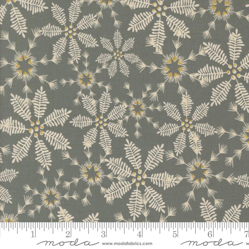 Old World Yuletide Snowflake Fog 45624 24M