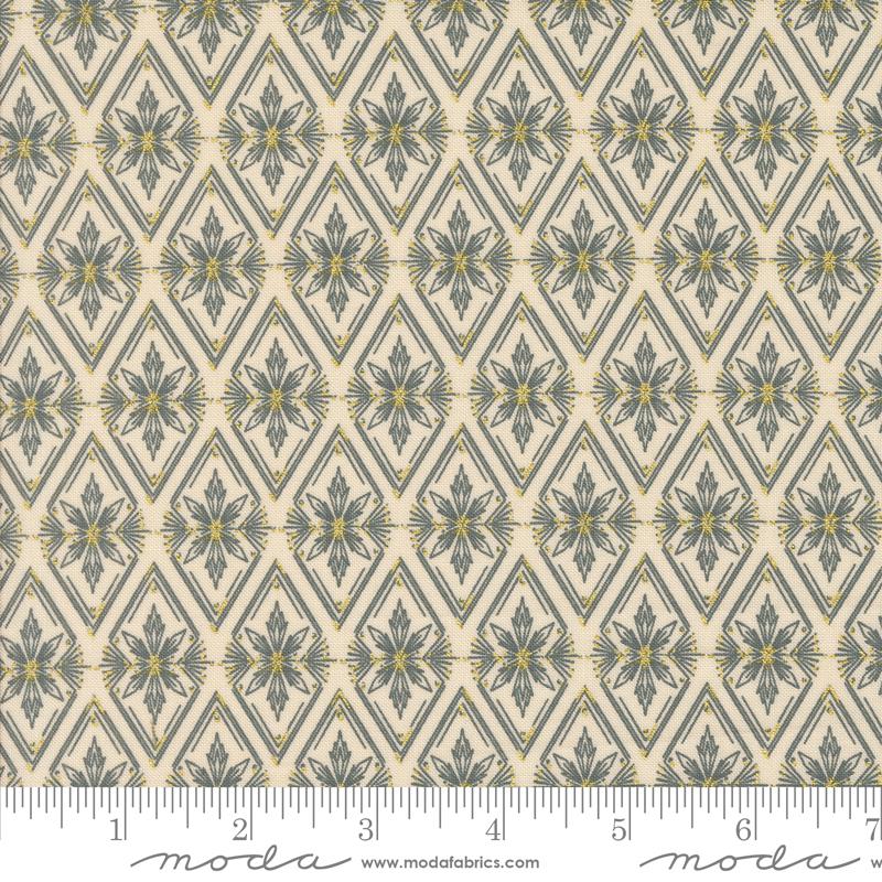 Old World Yuletide Diamond Eggshell 45626 11M