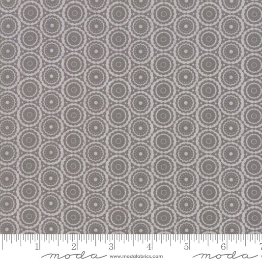Stiletto Medium Grey Circles