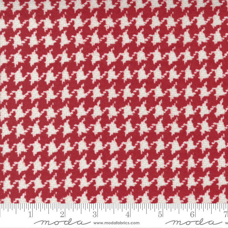 Yuletide Gatherings Santas Coat Houndstooth (Flannel)
