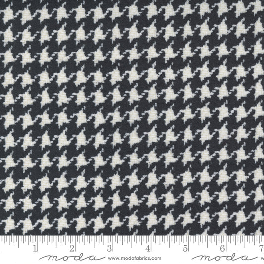 Yuletide Gatherings Coal Houndstooth (Flannel)
