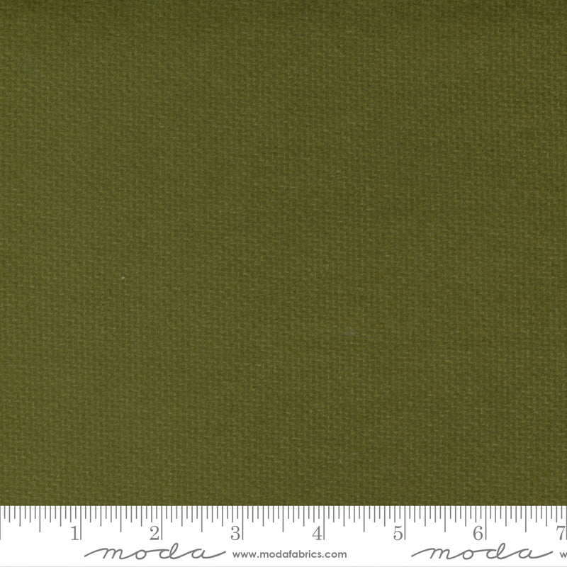Yuletide Gatherings Holly Tonal (Flannel)