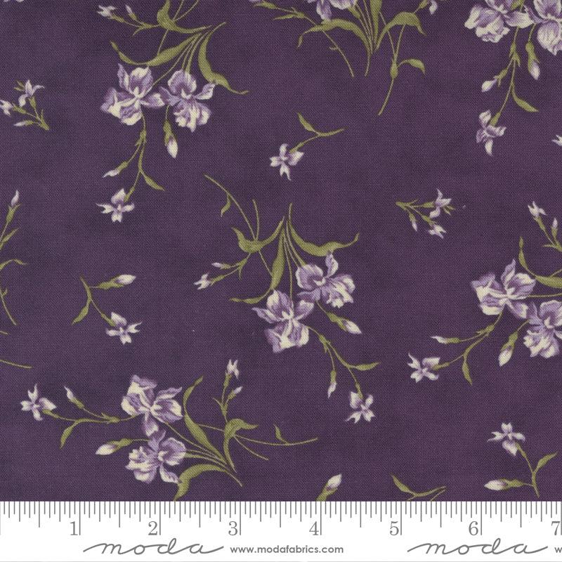 Iris and Ivy Plum Med Flower