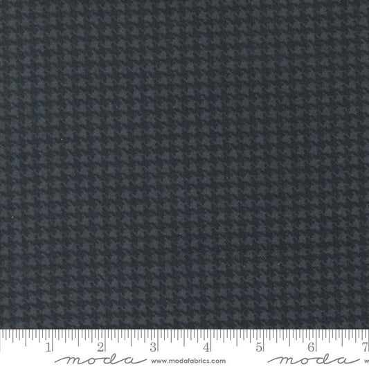 Farmhouse Flan III Black Top Ro 49276 16F Sm Houndstooth