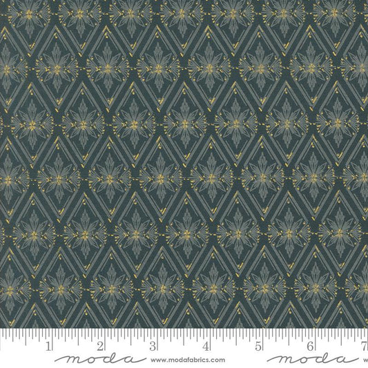 Old World Yuletide DiamondMidnight 45626 26M